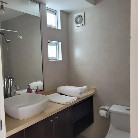 Apartamento Moderno Departamento Cerca Al Malecon Lima Exterior foto